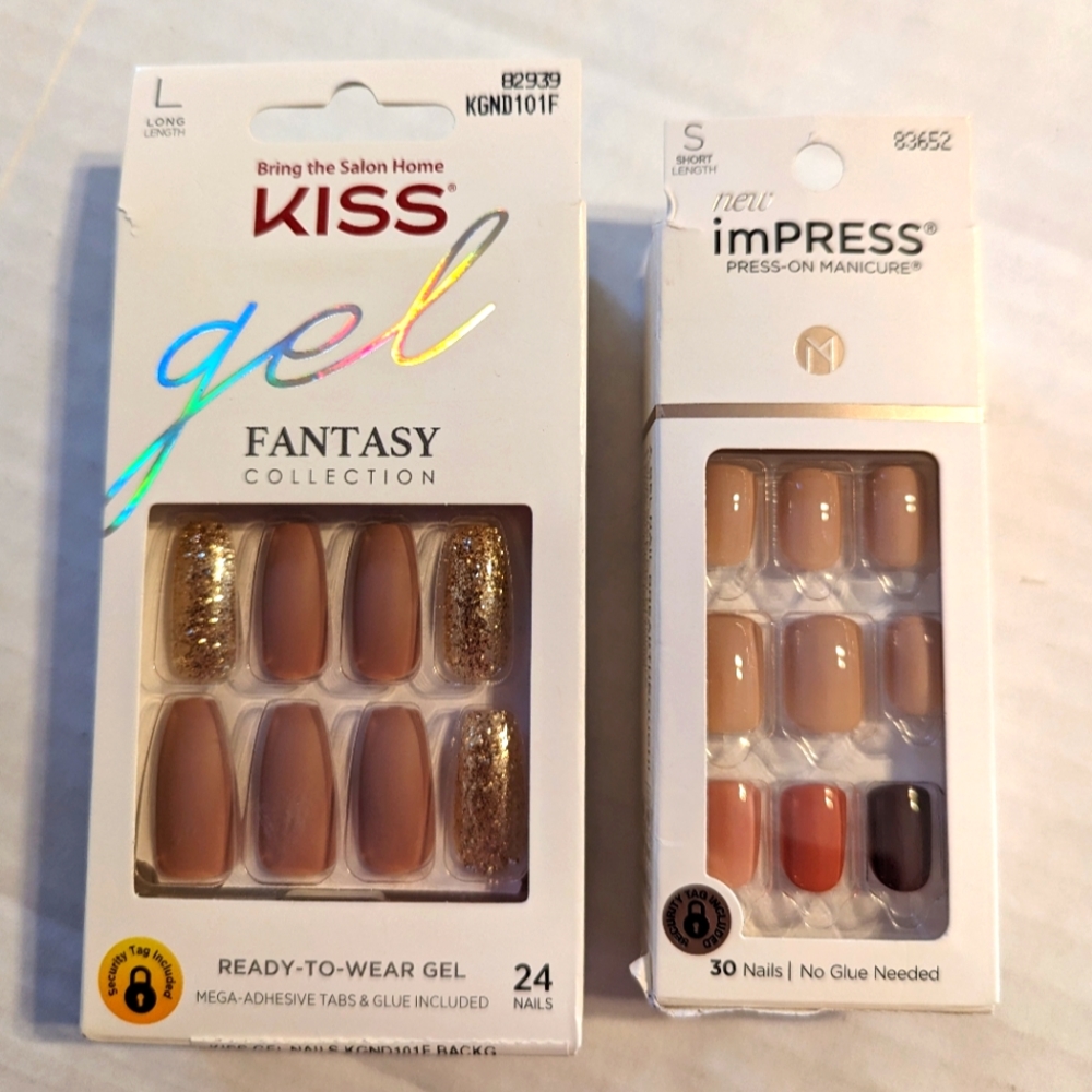 Set Of 2 Press On Fake Nails Brand New Sealed